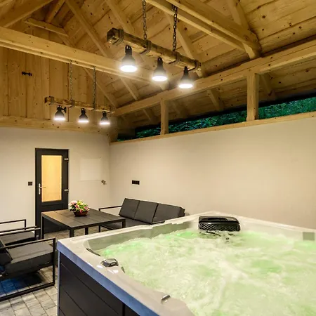 Villa Na Makove S Virivkou A Finskou Saunou