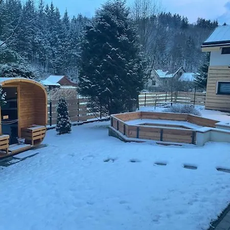 Na Makově S Vířivkou A Finskou Saunou Makov